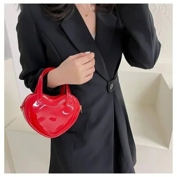 NEW RED JELLY HEART CROSSOVER BAG - Picture 6 of 9